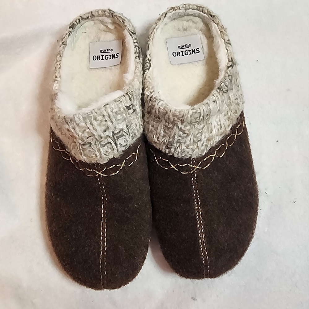 Earth Origins Womens Faux Fur Lined Slippers Size 6US Brown Warm & Cozy Shoes